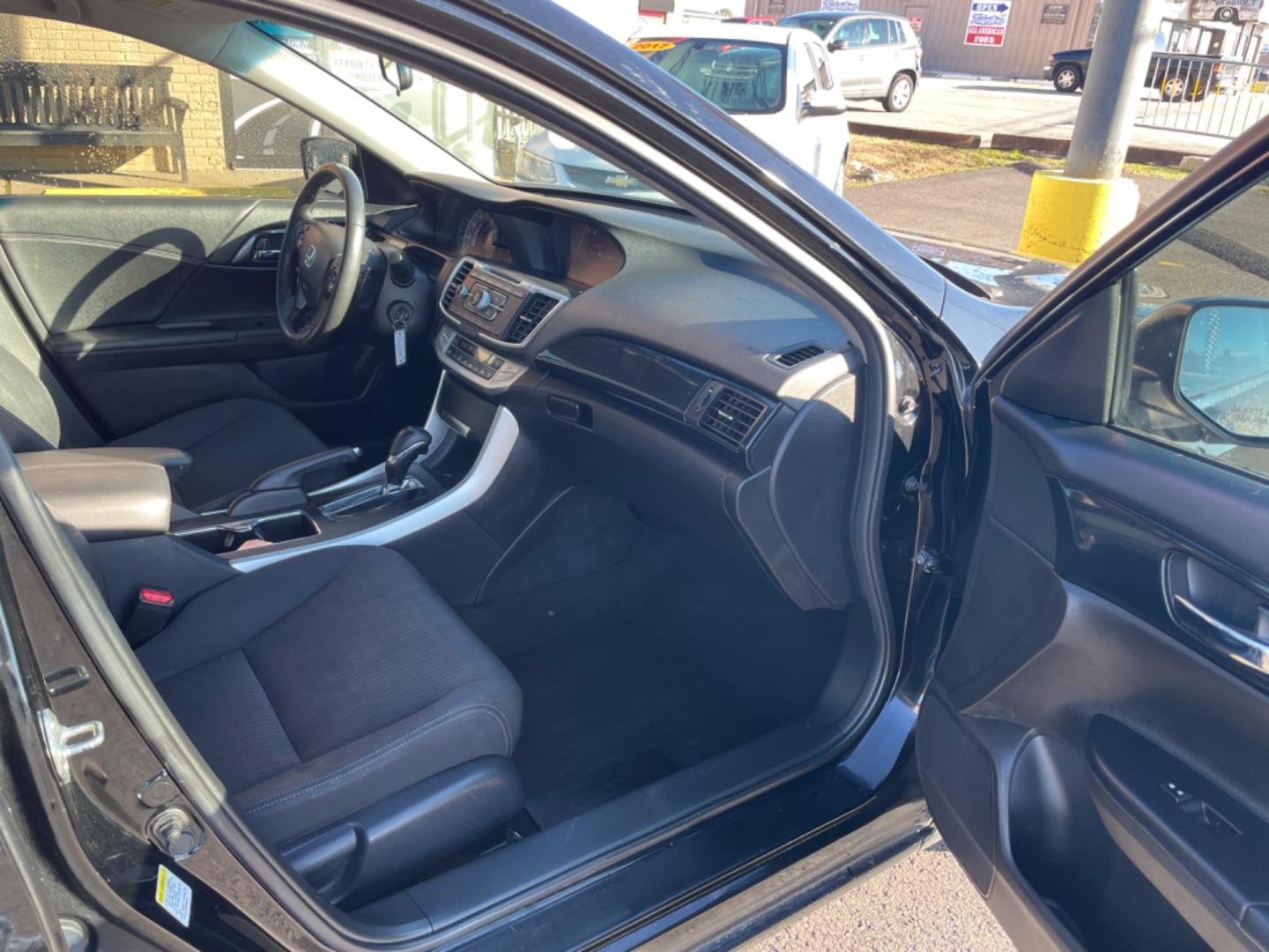 2013 Black Honda Accord (1HGCR2F51DA) with an 4-Cyl, i-VTEC, 2.4 Liter engine, Automatic, CVT transmission, located at 8008 Warden Rd, Sherwood, AR, 72120, (501) 801-6100, 34.830078, -92.186684 - Photo#8